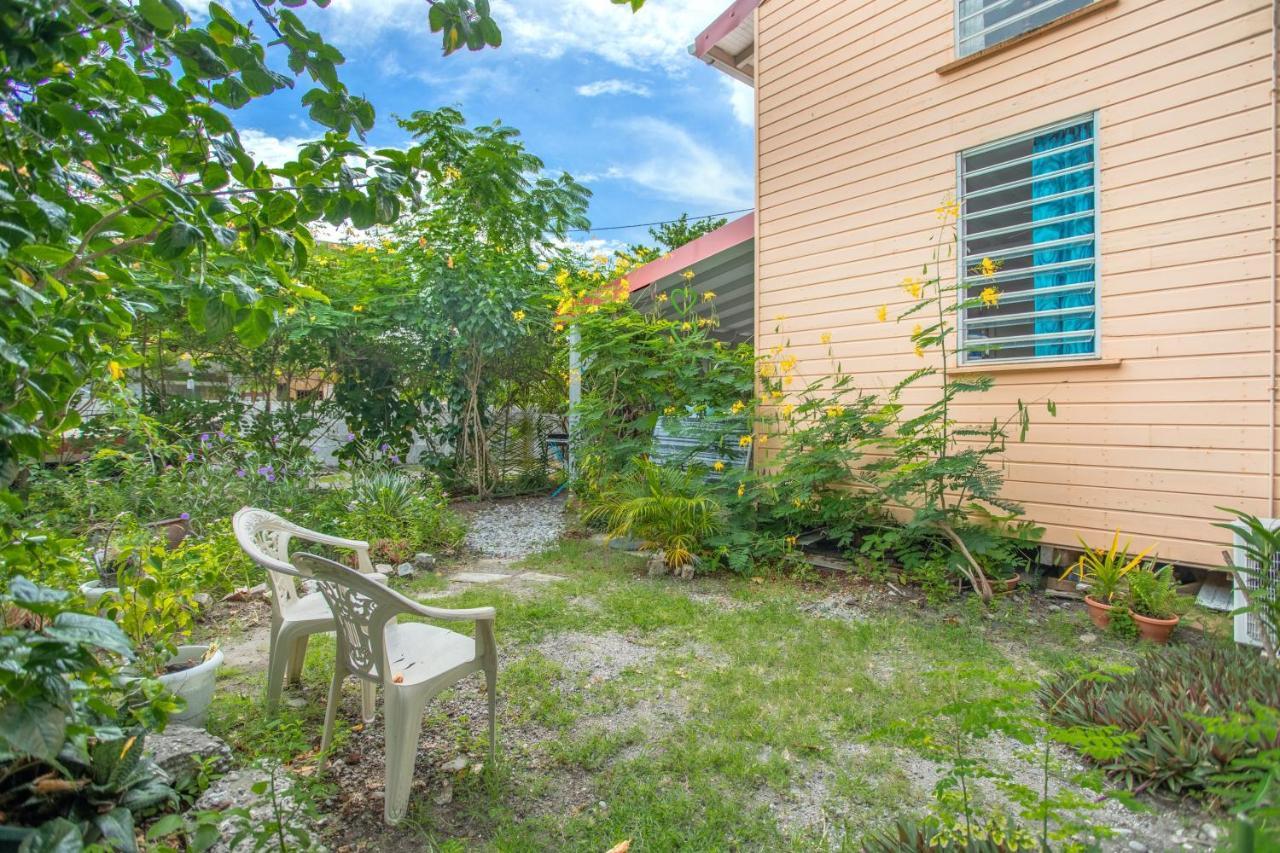 Appartement Charmant Au Carbet Avec Vue Sur La Mer 50 M² Le Carbet Eksteriør bilde